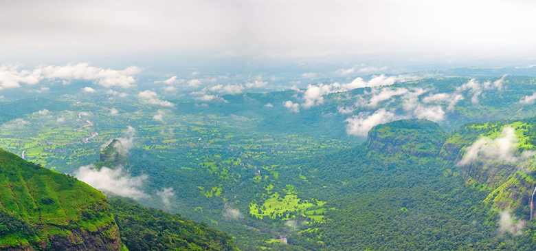 ahmedabad to shirdi bus
